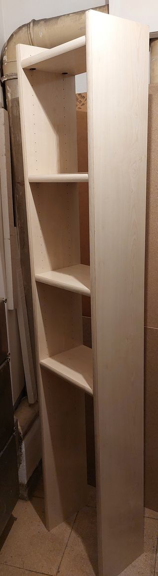 librería con cajones