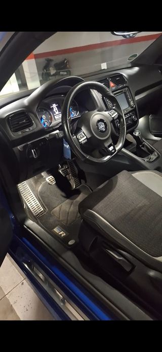 Volkswagen Scirocco R 2011