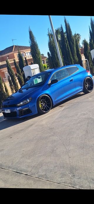 Volkswagen Scirocco R 2011