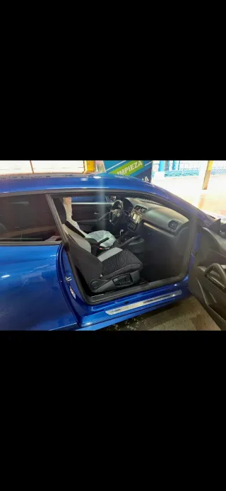 Volkswagen Scirocco R 2011