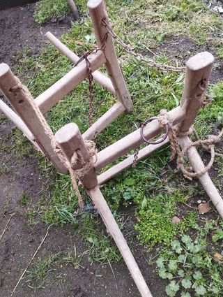 Yugo antiguos y demás útiles