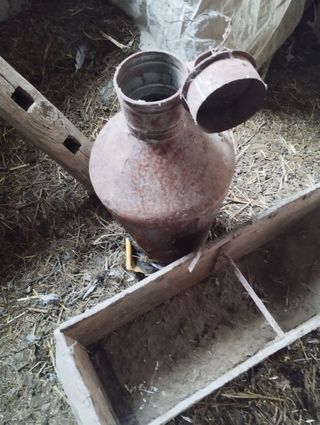 Yugo antiguos y demás útiles