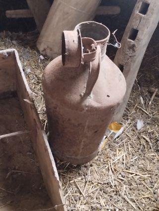 Yugo antiguos y demás útiles