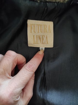 Cazadora corta entallada 