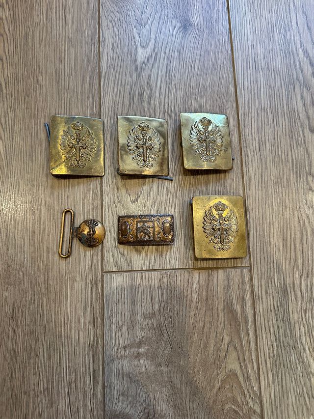 Antiguas hebillas militares