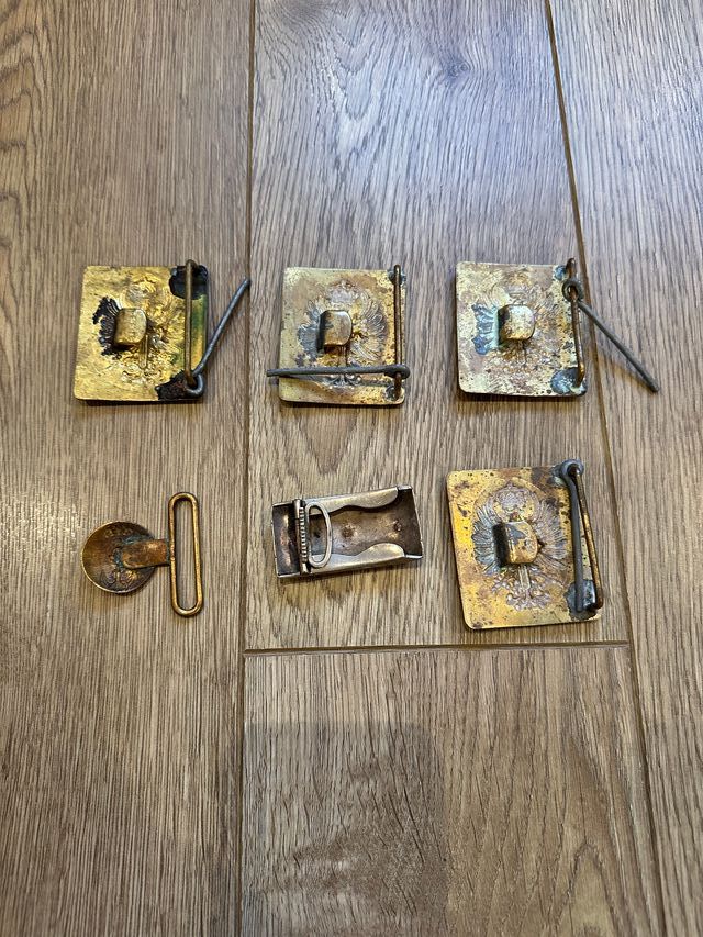 Antiguas hebillas militares