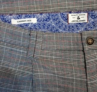 JACK JONES talla 46. 