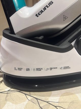 Centro de Planchado Taurus PTCP 2200