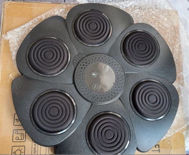 Máquina de Boxeo Musical con Guantes de Boxeo