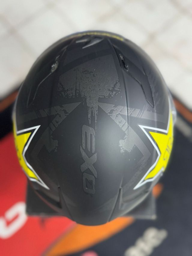 casco integrale Scorpion EXO490 ROCKSTAR