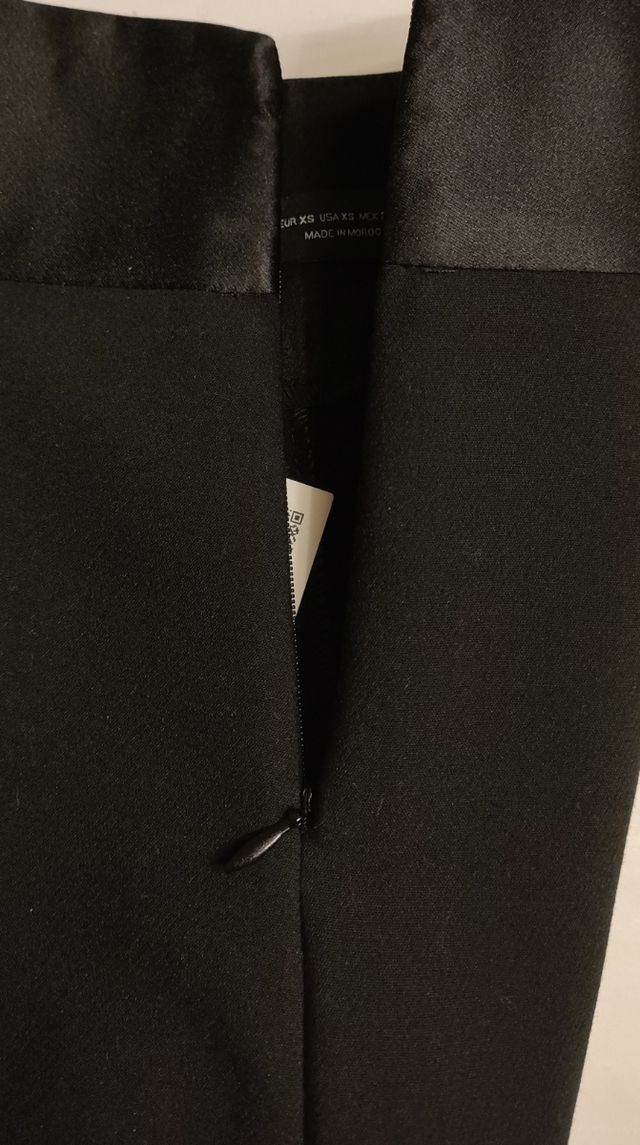 Pantagonna corta nera XS nuova