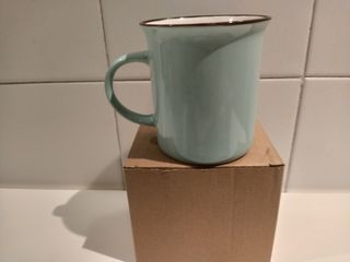 Taza nueva desde