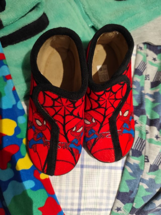 Lote de 4 pijamas talla 4