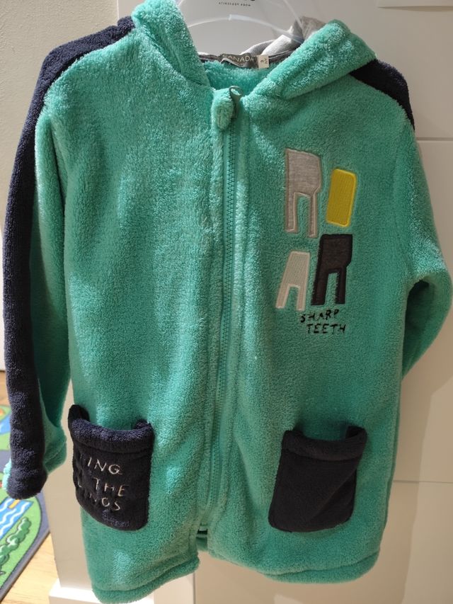 Lote de 4 pijamas talla 4