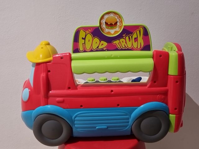 Camion hamburguesería chicco.