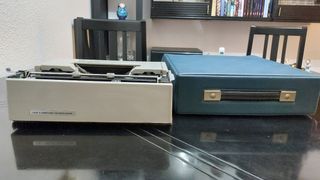 SÚPER OFERTA  Máquina de escribir del 1975