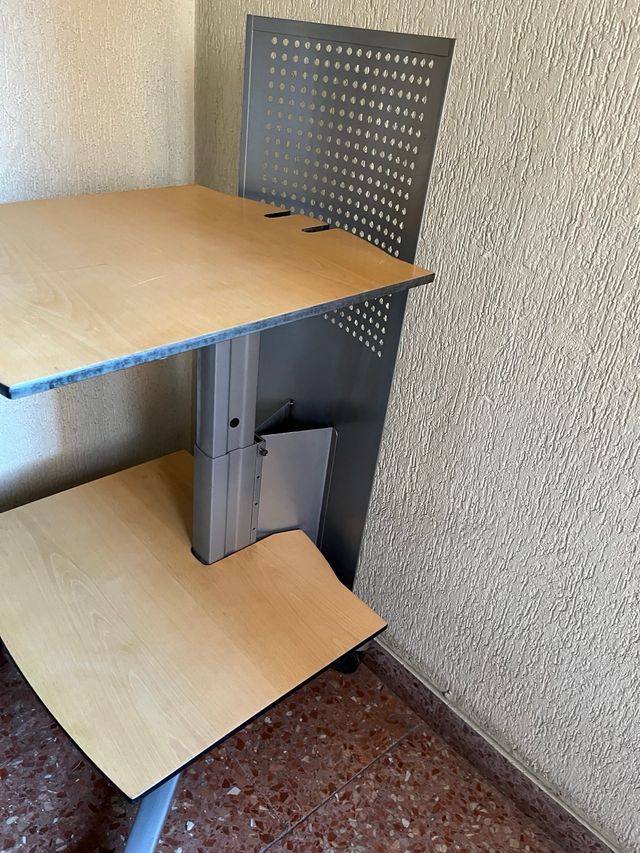 Mueble/soporte con ruedas TV y video