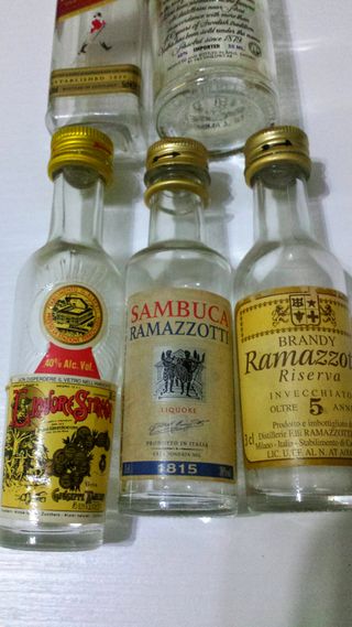 Lotto Di 5 Bottiglie Mignon Da Collezione Alcolici