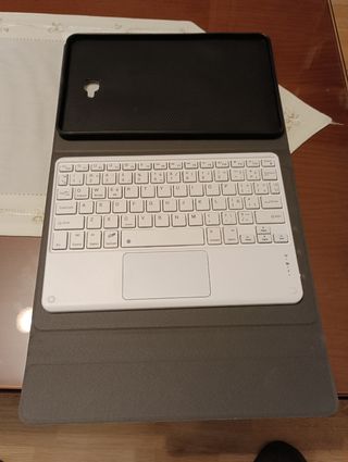 Teclado y funda para tablet 10.1 pulgada