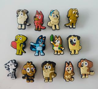 Bluey perro PINES CROCS