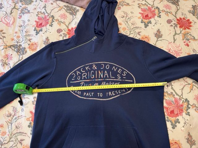 Sudadera con cremallera de cuello y capucha