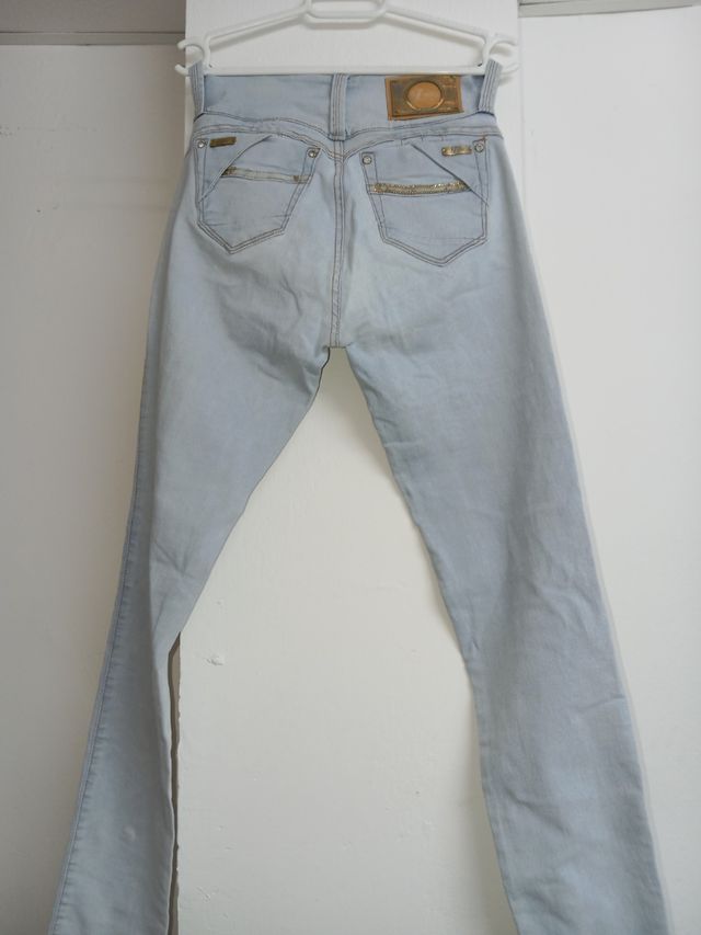 Pantalón colombiano 