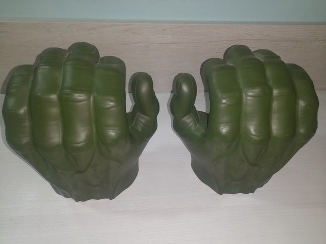 Puños Hulk