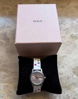 Reloj Tous de niña con correa blanca de silicona