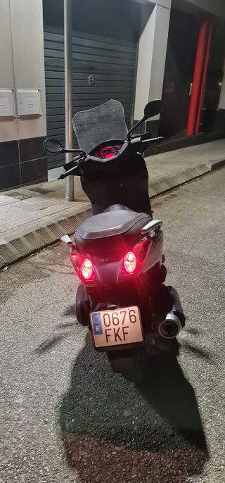 Yamaha xmax 125