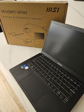 Ordenador Portatil MSI 