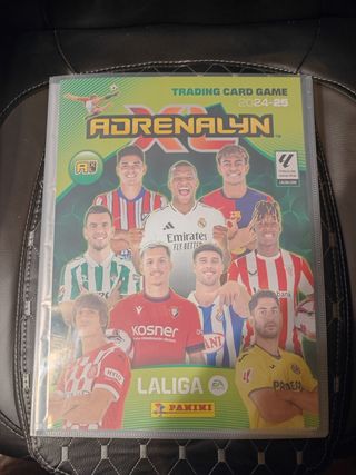 Vendo Cromos futbol Adrenalyn XL 2025