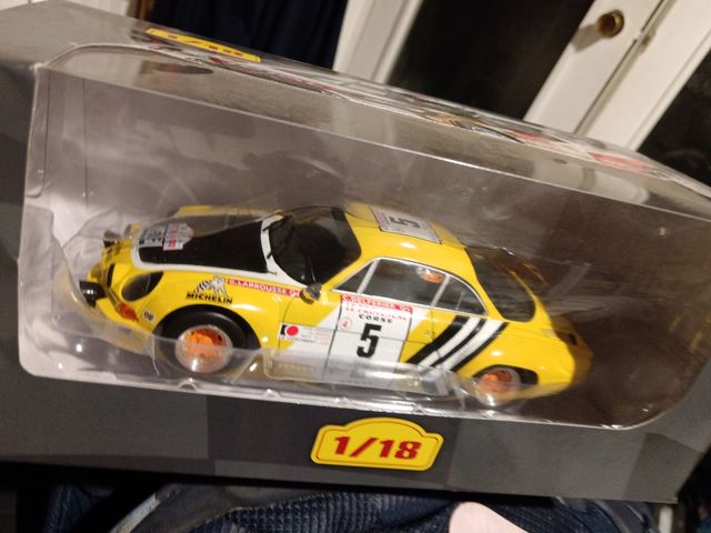 1.18 maqueta Renault Alpine tour de cor