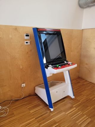 Alquiler máquinas arcade futbolín pinball