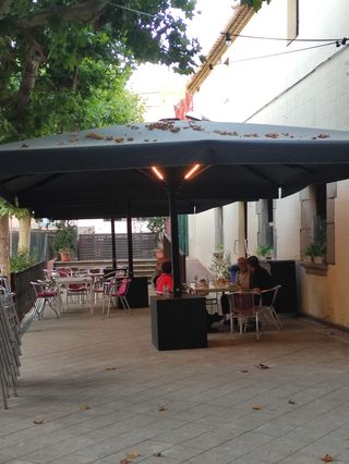 CARPA DE TERRAZA  BAR CON LEDS marca IASO