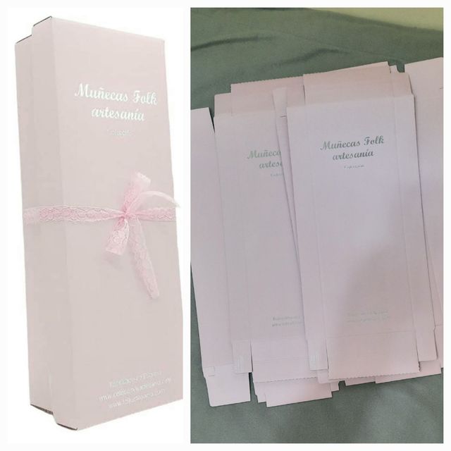 Due scatole di cartone per bambole