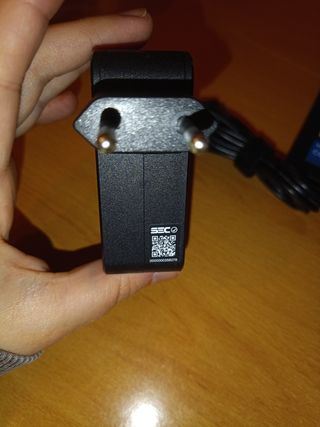 CARGADOR ORIGINAL LENOVO SIN USO