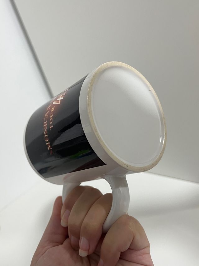 Taza Monica Naranjo Tour 4.0