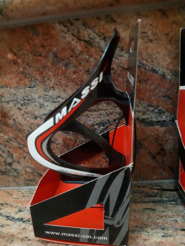 PORTABIDONES NUEVOS CARBONO MASSI.