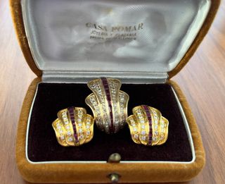 Juego de Pendientes y Colgante en oro 18k 