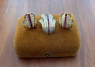 Juego de Pendientes y Colgante en oro 18k 