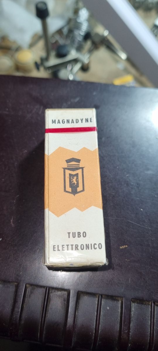 Valvula 12E4 HCH81 radio antigua de valvulas