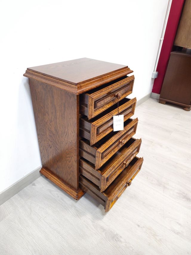 Comoda Rustica con Cajones .