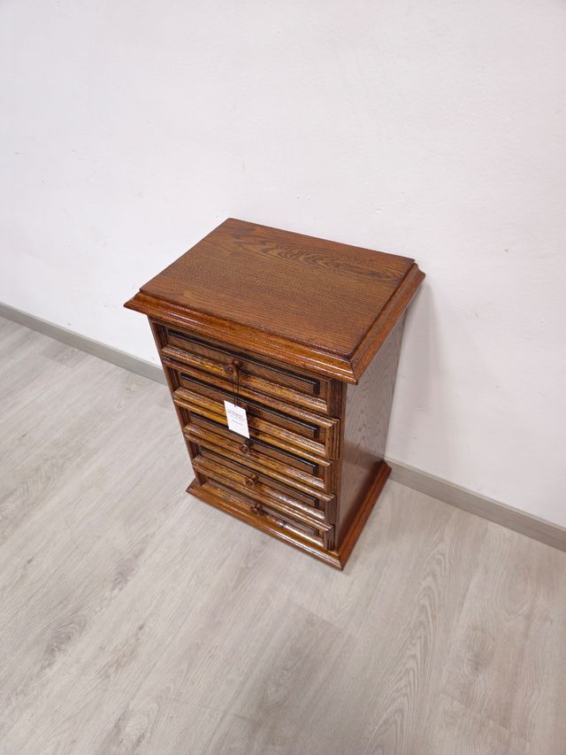 Comoda Rustica con Cajones .