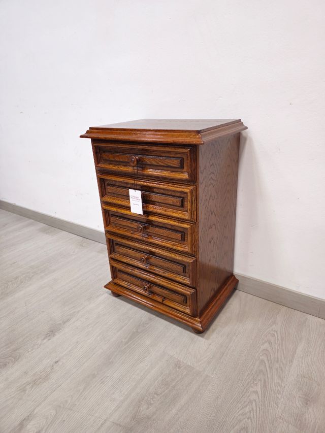 Comoda Rustica con Cajones .