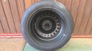 Rueda repuesto sin usar
