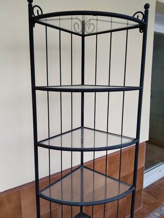 Estantería metálica