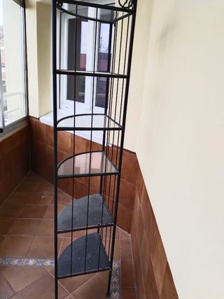 Estantería metálica