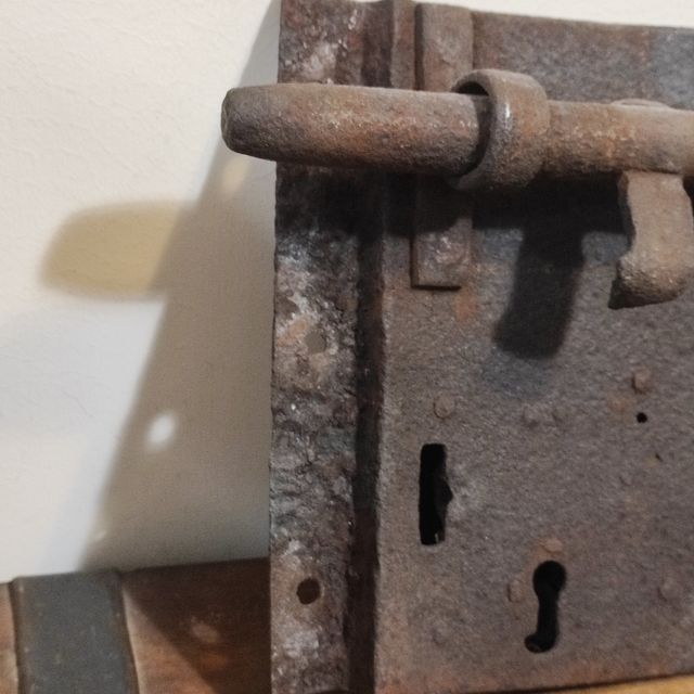 Serratura lucchetto antica dalla Sicilia 1800.