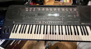 Teclado work station Yamaha PSR 5700