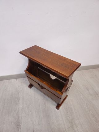 Tavolo per riviste in rovere rustico
